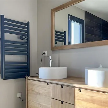 Hébergement de vacances In With Private Swimming Pool, Be Inside Or Outside