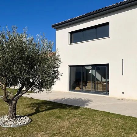 In With Private Swimming Pool, Be Inside Or Outside * Valaurie
